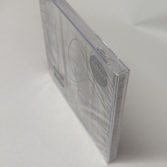 Taylor Swift Signed Autograph Folklore CD Booklet Still SEALED with HEART RARE - Picture 6 of 7